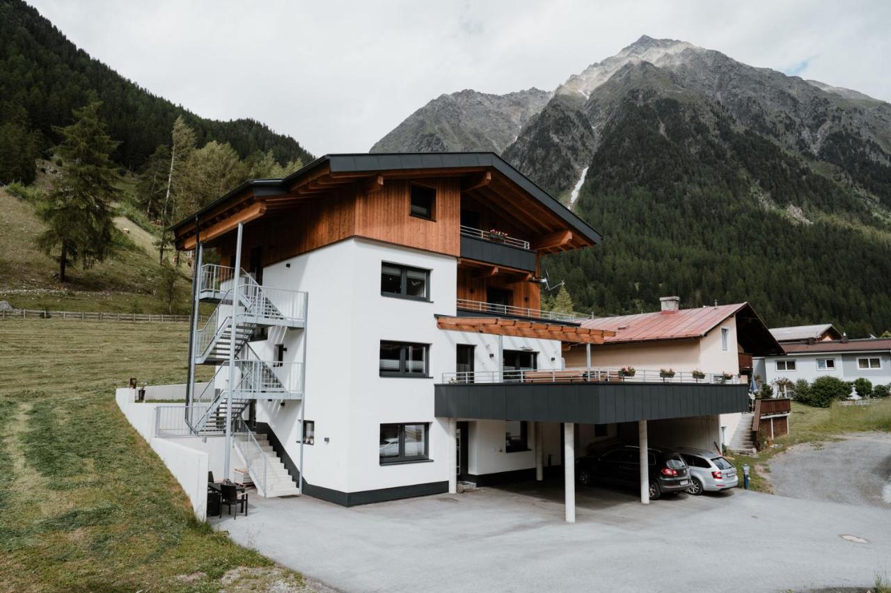 Apart Guetgeanlossn Langenfeld Exterior photo
